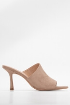 Бежово-Тъмно